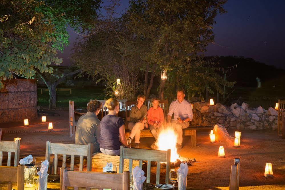 Anderssons Camp Hotel Окаукуехо Екстериор снимка